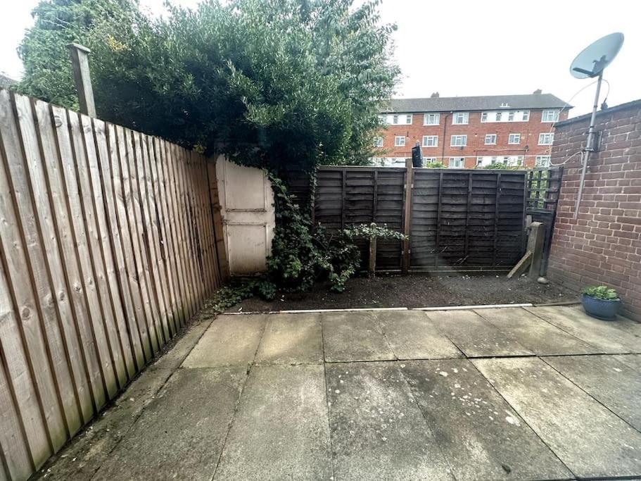 Cosy Entire One Bedroom Hideaway Bromley Luaran gambar